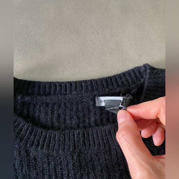 Club Monaco XS Black Ivory Wool Angora Blend Sweater Back Ruffle Detail - Picture 3 of 4